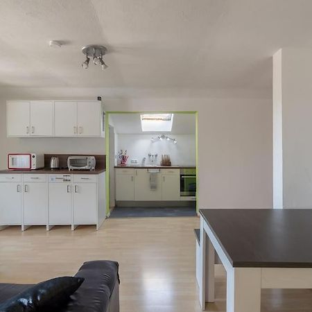 Lovely Spacious 3Room Loft Under Roof-100M2-Touristarea Rauth Экстерьер фото